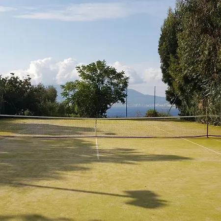 Vila Domain U Tempu Persu Sleeps 12 With Park Porticcio (Corsica)