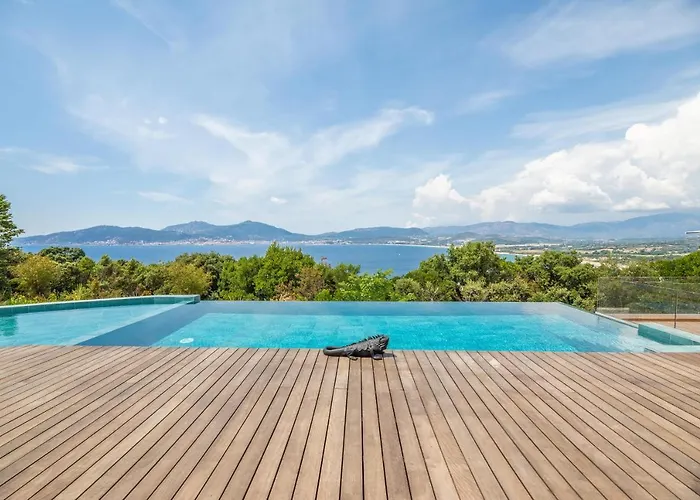 Domain U Tempu Persu Sleeps 12 With Park Porticcio (Corsica)