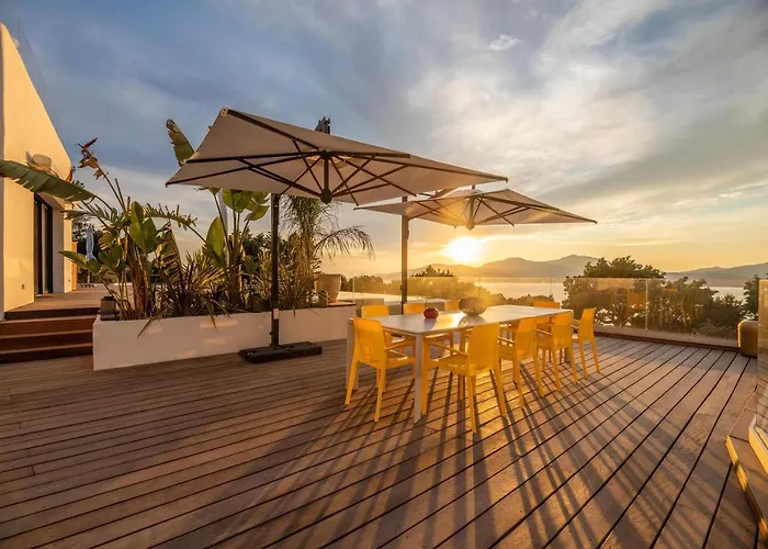 Villa Domain U Tempu Persu Sleeps 12 With Park Porticcio (Corsica)